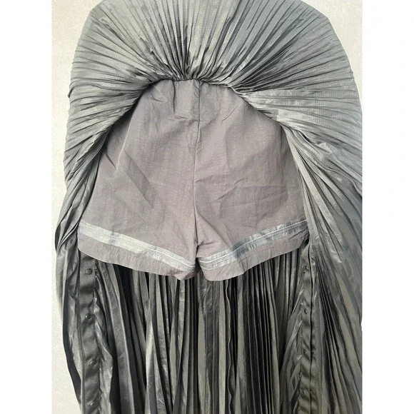 Nike x Sacai Womens Pleated Skirt CV5713-010 Black Small $500 EUC
